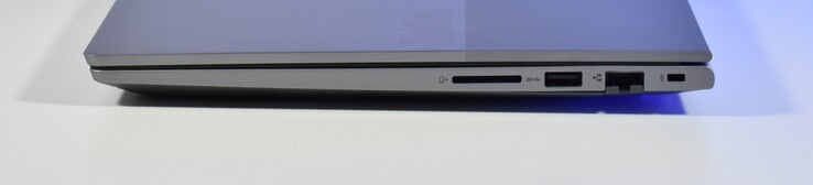 diritto: Lettore di schede SD, USB-A 3.2 Gen 1, RJ45-Ethernet, Kensington-Lock