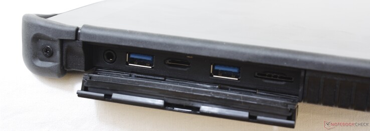 A destra: audio combo da 3,5 mm, 2x USB 3.0 Type-A, lettore MicroSD, slot Mini SIM