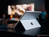 La finitura 'Platinum' di Microsoft è destinata a ritornare per la generazione Surface Pro 12.