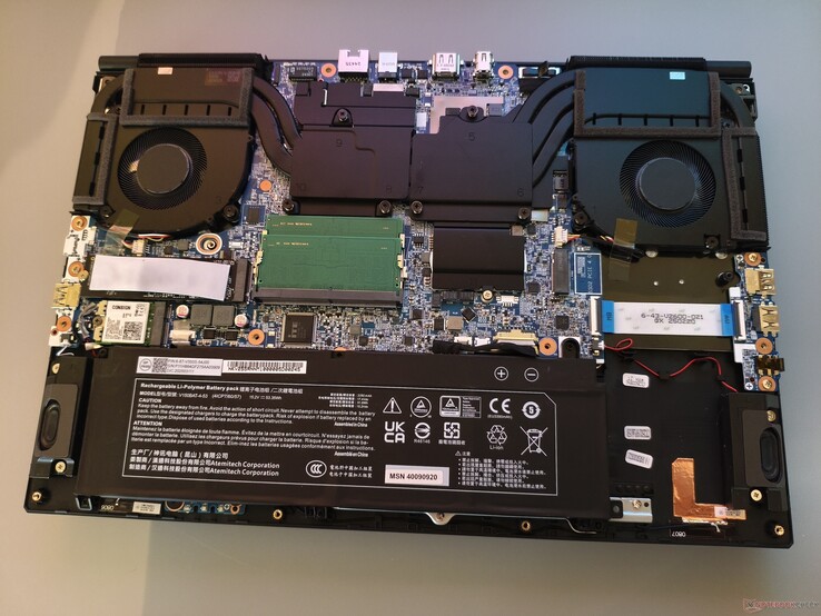 Medion Erazer Deputy 15 P1