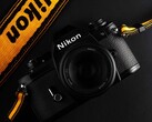 Nikon potrebbe presto passare nelle mani del colosso dell’ottica EssilorLuxottica.
