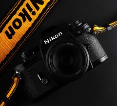 Nikon potrebbe presto passare nelle mani del colosso dell’ottica EssilorLuxottica.
