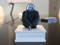 Grazie alla tecnologia moderna e al Raspberry Pi, un gorilla stampato in 3D può ora recitare Shakespeare su un piedistallo (Immagine: YamS1)