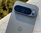 Il Pixel 9 Pro è uno dei numerosi dispositivi Pixel idonei agli aggiornamenti Pixel di questo mese. (Fonte: Notebookcheck)