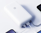 Il Power Bank Xiaomi da 20.000 mAh con cavo incorporato (2026) può essere utilizzato sui voli in Cina.