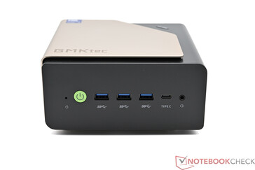 Parte anteriore: Accensione, 3× USB3.2 Gen2 Type-A, USB3.2 Gen2 Type-C (PD/DP/Dati), jack audio combinato da 3,5 mm