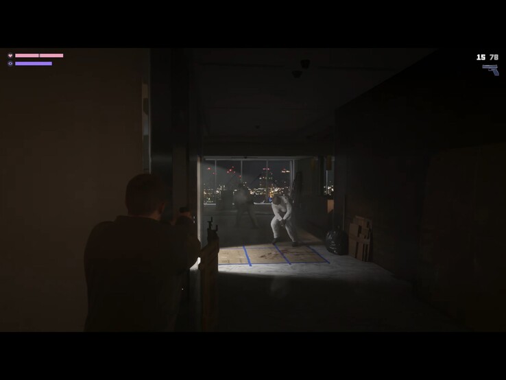 Uno screenshot dell'Extended Look che mostra la fuga di Jason e Lucia da un grattacielo.