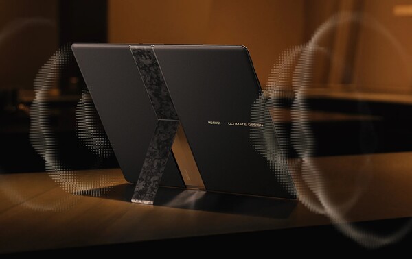 Il Huawei MateBook Fold ha un cavalletto integrato e sei altoparlanti. (Fonte: Huawei)