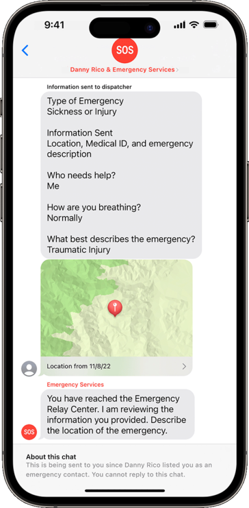Apple illustra le caratteristiche e le opzioni disponibili per il suo nuovo servizio SOS di emergenza via satellite. (Fonte: Apple)
