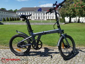 Recensione dell'ADO Air 20 eBike: Una divertente e agile city bike pieghevole con trasmissione a cinghia