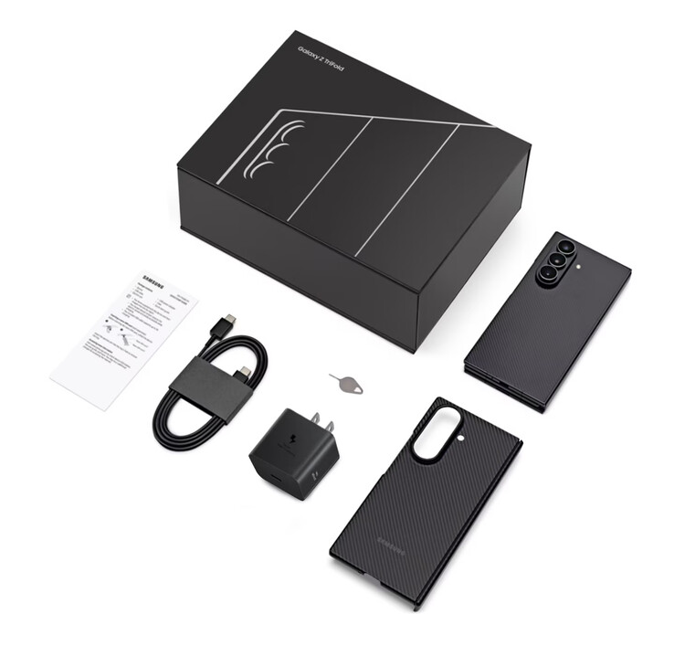 Samsung include più accessori con Galaxy Z TriFold rispetto a Galaxy Z Fold7. (Fonte: Samsung)