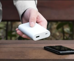 Il power bank Anker da 10.000 mAh (nella foto) è stato collegato a 19 incidenti segnalati. (Fonte: Anker)