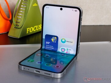 Galaxy Z Flip 7 FE ((fonte immagine: Notebookcheck))