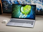 Snapdragon e 18 ore di autonomia per 700 dollari - Recensione di Samsung Galaxy Book4 Edge 15 Copilot+