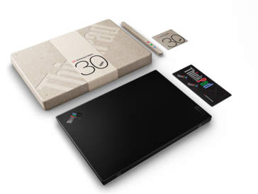 ThinkPad X1 Carbon Gen 10 30th Anniversary Edition con confezione speciale