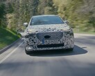 Dopo i primi schizzi, la nuova Audi A2 e-tron mostra ora la sua vera forma con un involucro mimetico durante i test drive sul ghiaccio e sulla neve nel nord della Svezia e nella galleria del vento