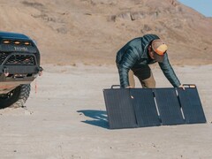 Il BioLite SolarPanel 100 è dotato di una porta USB-C da 45 W per caricare direttamente un gadget. (Fonte: BioLite)