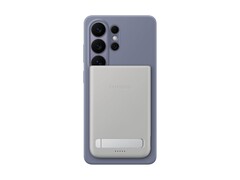 Il nuovo power bank Samsung Qi2 si adatta perfettamente alla nuova serie Galaxy S26