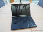 Recensione dell'Asus TUF Gaming A16 Advantage Edition: Notebook AMD sotto l'egida del 7