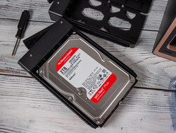 Gli HDD non possono nemmeno lontanamente saturare la porta da 10 Gbit.