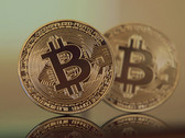 Bitcoin è sceso del 10% nelle ultime 24 ore, come effetto dell'attacco russo in Ucraina 