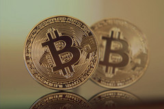 Bitcoin è sceso del 10% nelle ultime 24 ore, come effetto dell&#039;attacco russo in Ucraina 