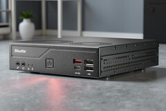 Il mini PC Shuttle XPC Slim DH810 ha nel mirino il pubblico dell'IT industriale. (Fonte immagine: Shuttle, modificato)