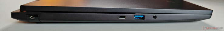 A sinistra: Gigabit Ethernet, USB-C 3.2 Gen.2 (10 GBit/s, DisplayPort 1.4a tramite iGPU, 100W Power Delivery), USB-A 3.2 Gen.1 (5 GBit/s), audio 3,5 mm