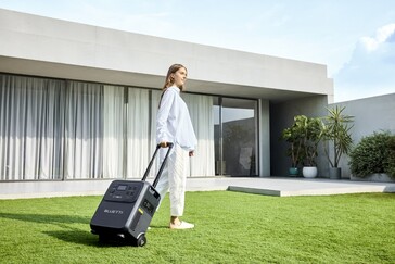 Bluetti Elite 400 ha un manico telescopico retrattile e ruote scorrevoli (fonte: Bluetti)