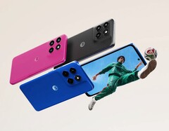 Il Moto G77 Power è disponibile in tre colori.
