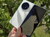 Vivo X Fold 5 sarà più leggero di Vivo X Fold 3, raffigurato qui (fonte: Notebookcheck)