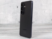 Samsung Galaxy S26: aumento di prezzo ingiustificato?