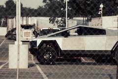 Il Tesla Cybertruck potrebbe essere lanciato il 30 novembre con il supporto completo dell&#039;FSD v12, se la tempistica di Musk è accurata. (fonte: Adan Guajardo su X - modificato)