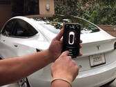 Tesla rilascia una versione ridotta di Smart Summon in Europa e Medio Oriente (Fonte: Hector Perez su YouTube)