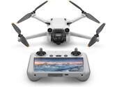 Il Mini 3 Pro e il controller DJI RC hanno ricevuto aggiornamenti del firmware, così come l'app DJI Fly. (Fonte: DJI)