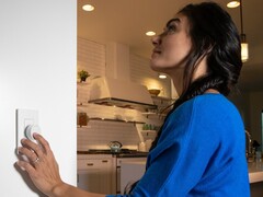 Gli amici degli interruttori intelligenti Hue, come Lutron Aurora, hanno nuove funzioni. (Fonte: Lutron)