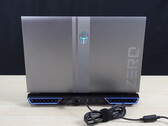 Il portatile ThunderRobot Zero è dotato di un Intel Core i9-13900HX e di una GPU GeForce RTX 4060. (Fonte: Valutazioni di Zhongzheng su YouTube)