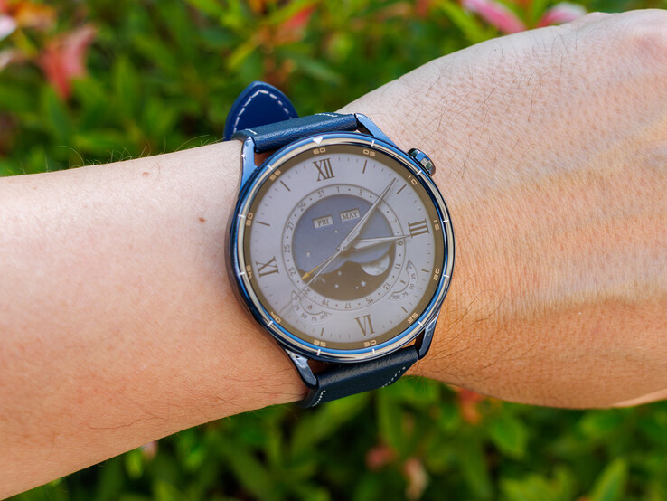 Xiaomi Watch S5 all'aperto