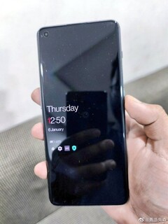 Il OnePlus 11 sembra avere un design piatto per il display. (Fonte: Weibo)
