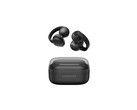 I Galaxy Buds On si agganciano intorno all'orecchio esterno e lasciano libero il condotto uditivo.