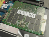 I moduli CAMM sono più sottili, con una maggiore capacità e velocità di trasferimento dei dati. (Fonte: PCWorld)