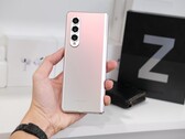 Il Galaxy Z Fold4 potrebbe essere un maggiore distacco dal Galaxy Z Fold3 di quanto quest'ultimo fosse dal Galaxy Z Fold2. (Fonte: Thai Nguyen)