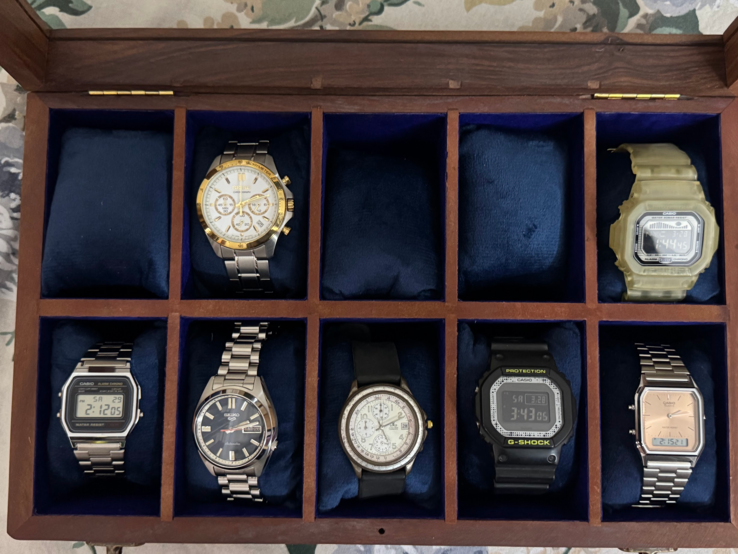 La mia collezione di orologi, oltre ad alcuni orologi che ho aggiunto di recente (più avanti)
