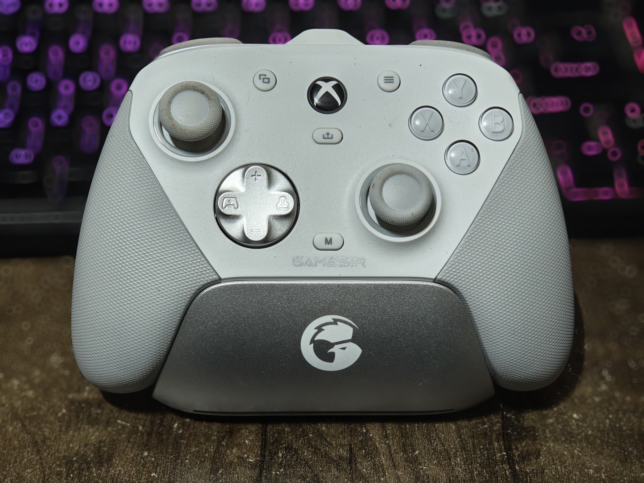 GameSir GT7 Pro è un controller ricco di funzioni che non fa buchi in tasca (fonte: Notebookcheck)