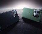 Il modello OnePlus 10 Pro, lanciato nel 2022, presentava un modulo fotocamera di forma quadrata. (Fonte: OnePlus)