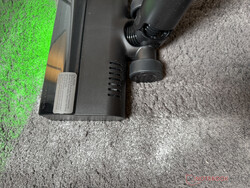 Roborock H60 Ultra pulisce un tappeto