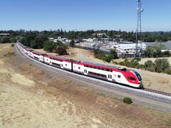 L&#039;unità multipla Elictric del Caltrain di Stadler. (Immagine: Caltrain)