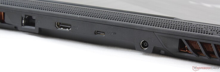 Lato Posteriore: Gigabit RJ-45, HDMI 2.0, USB 3.1 Gen 2 Type C w/ DisplayPort 1.4, alimentazione