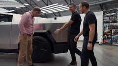 Il Cybertruck di Tesla si qualifica ora per il credito d'imposta (immagine: Top Gear/YT)