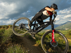 La Trek Fuel Plus (nella foto) presenta il motore TQ HPR60 e una batteria più grande da 580Wh. (Fonte: Trek Bikes)